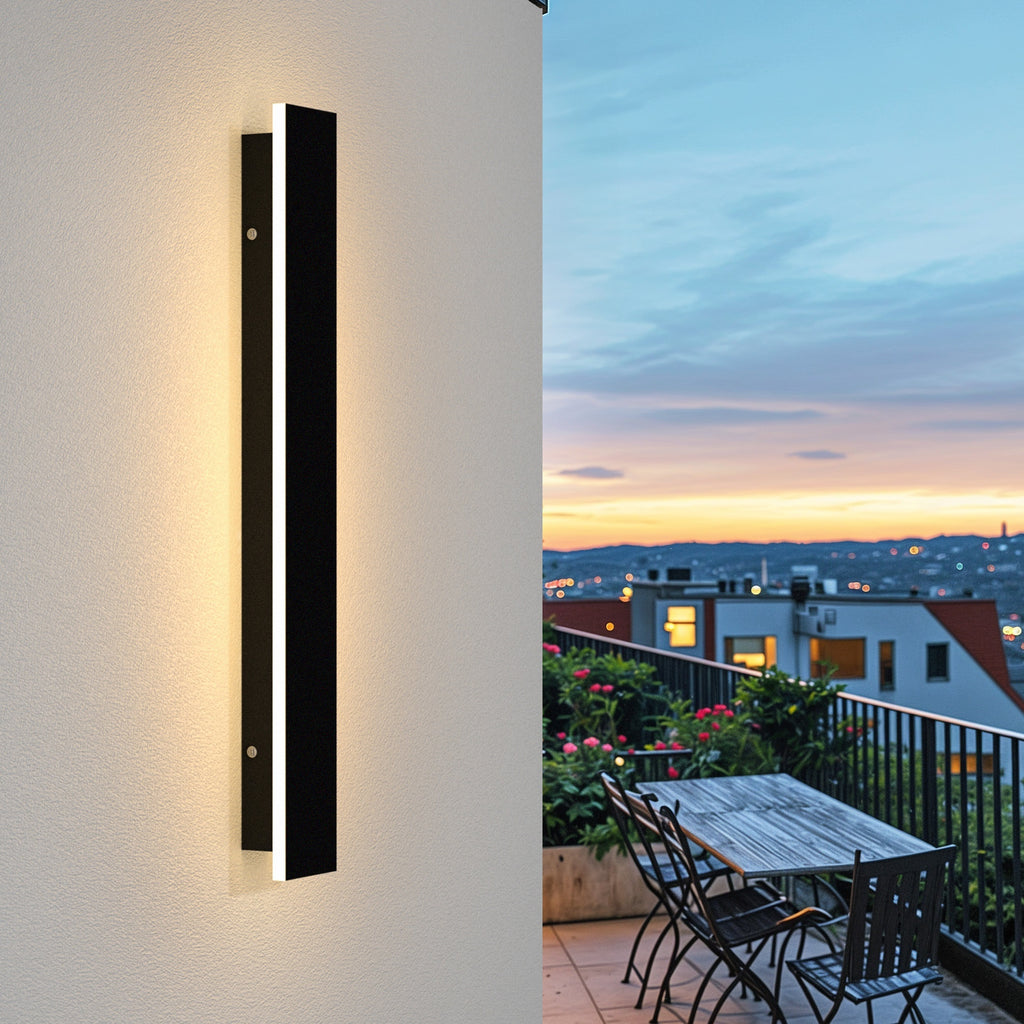 Modern LED Outdoor Wall Light, Black Long Strip Exterior Wall Light, IP67 Waterproof Lamp, 3000K Warm Light, Suitable for Porch Garden Courtyard
